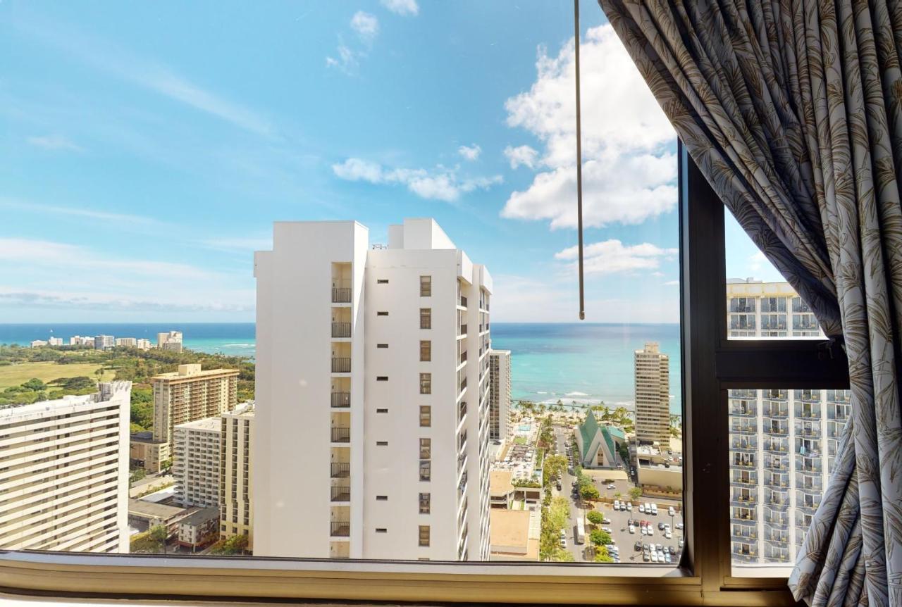Sea View Condos At The Waikiki Banyan - Free Parking! Honolulu Exterior photo